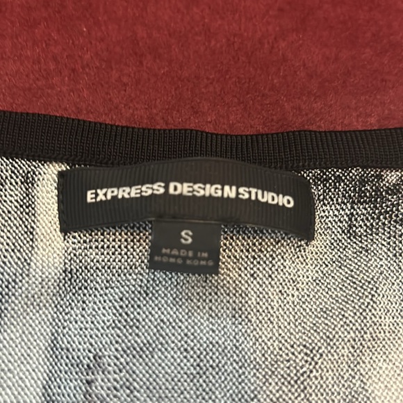 Express Sparkle Dolman Sleeve Tunic - Picture 5 of 7